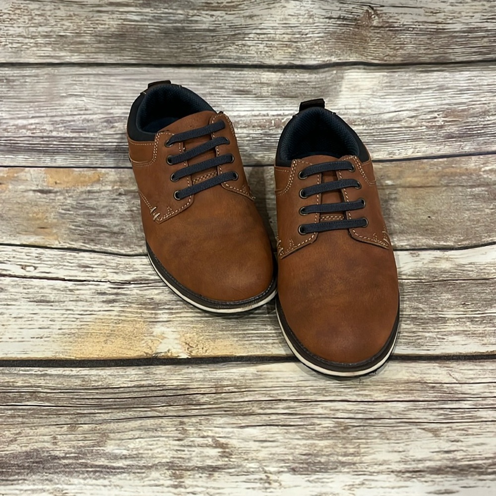 Boys Sonoma Dress Shoe Sz 2